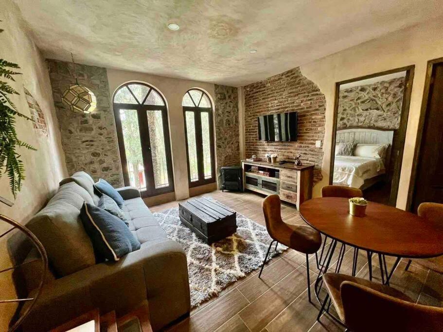 Increíble Loft Completo En Val'quirico Con Piscina Apartamento